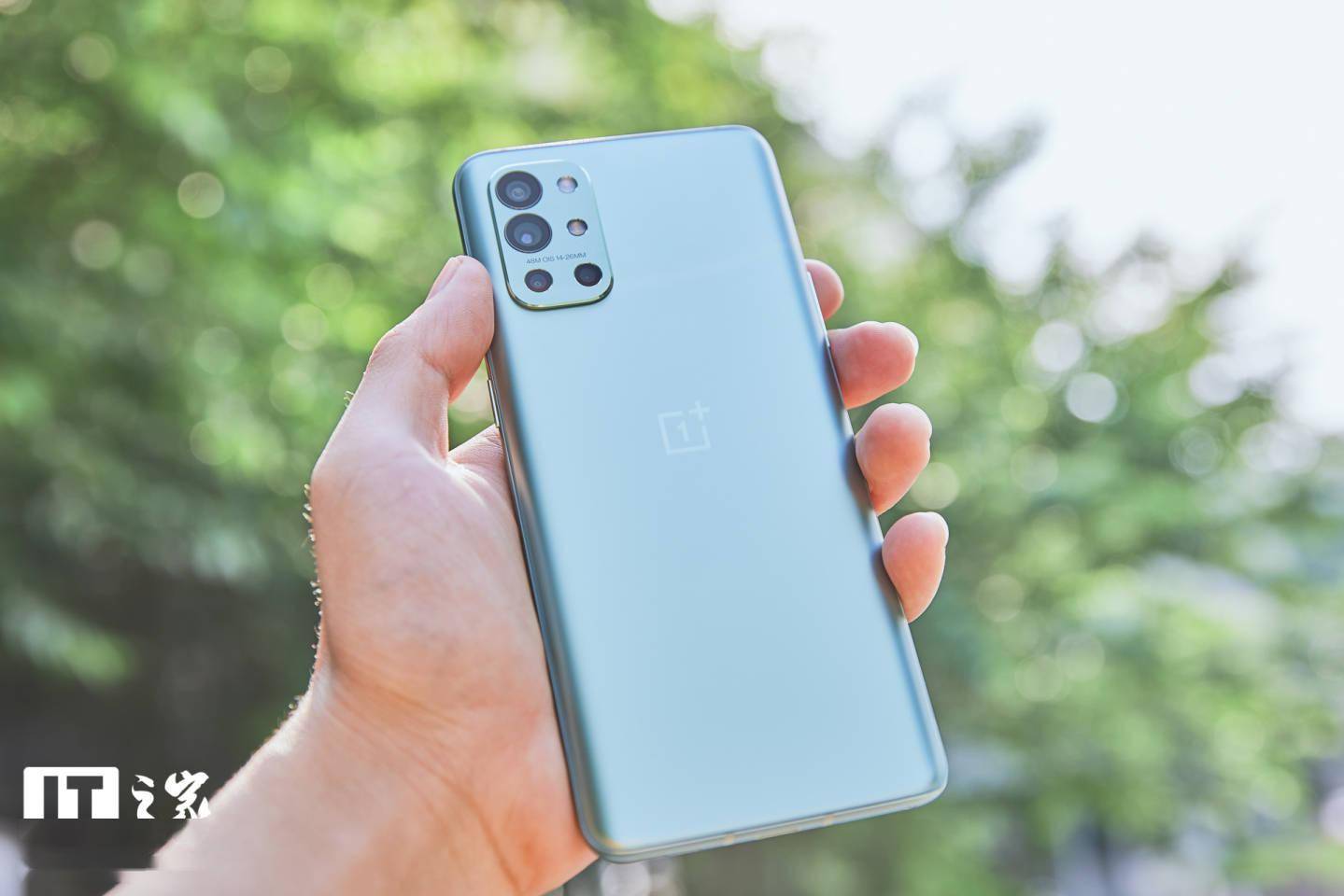 一加 9R 的 ColorOS 12 内测招募计划将至，一加 8 系列紧跟其后