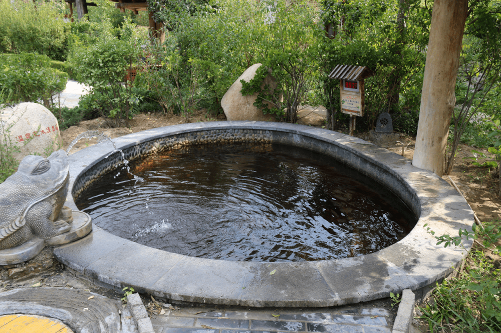 泡温泉才是秋冬正确的打开方式德百泡泉指南来了
