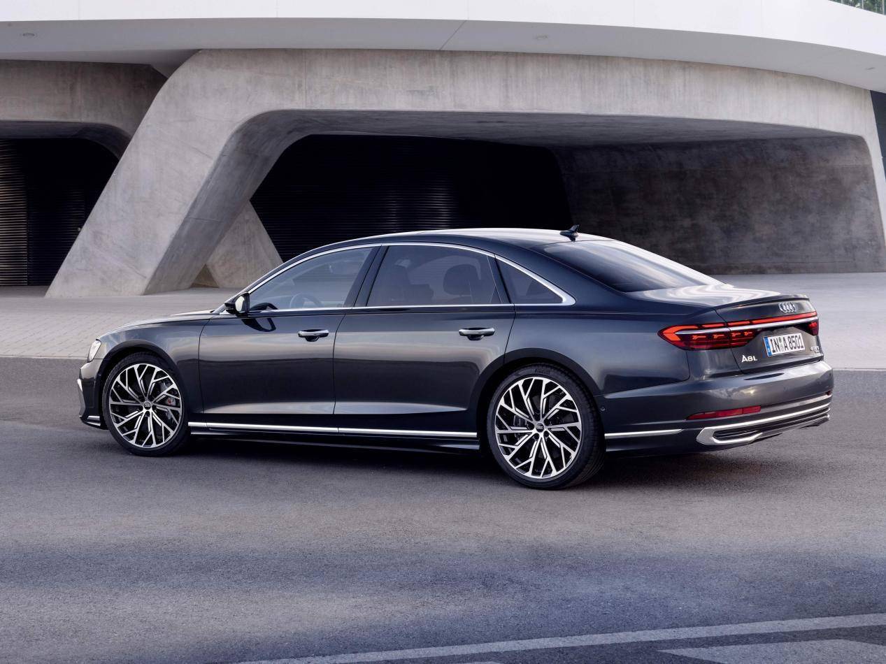 首次推出sline版本新款奥迪a8家族亮相