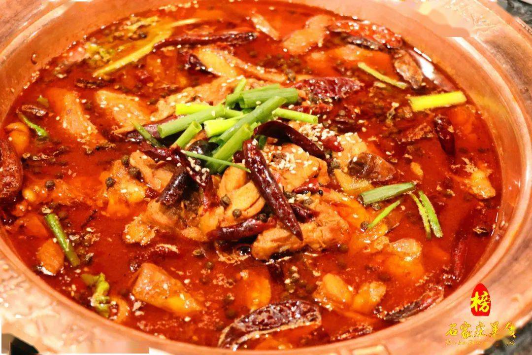 霸屏爽爆的火锅鸡套餐仅699元香辣锅底吃一口就上瘾每一口都是吃得到