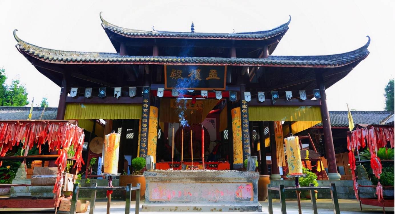 今天依旧存在的孟获庙文史君说:孟获因小说《三国演义》的流传而广为