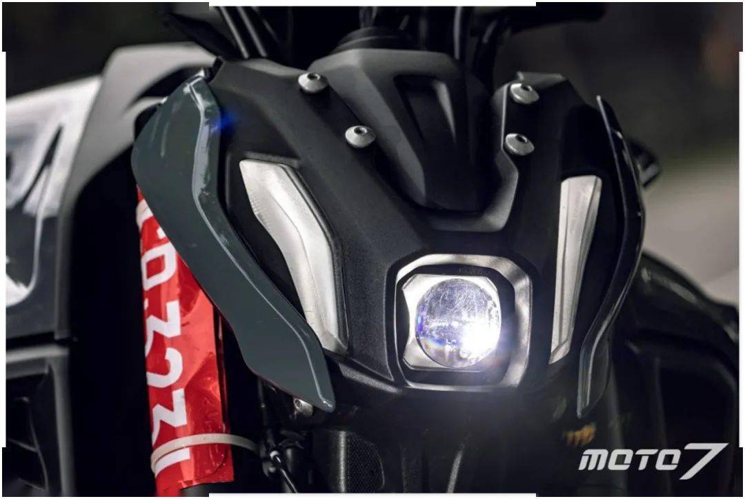 Yamaha 公升级扭力大师即将进化 22 Mt 10改款信息流出 搜狐汽车 搜狐网