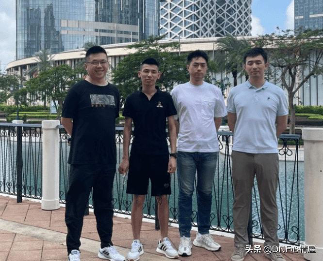 大坤坤对老婆是真爱很多人第一眼,就看中的是相貌,往往忽略了其他.