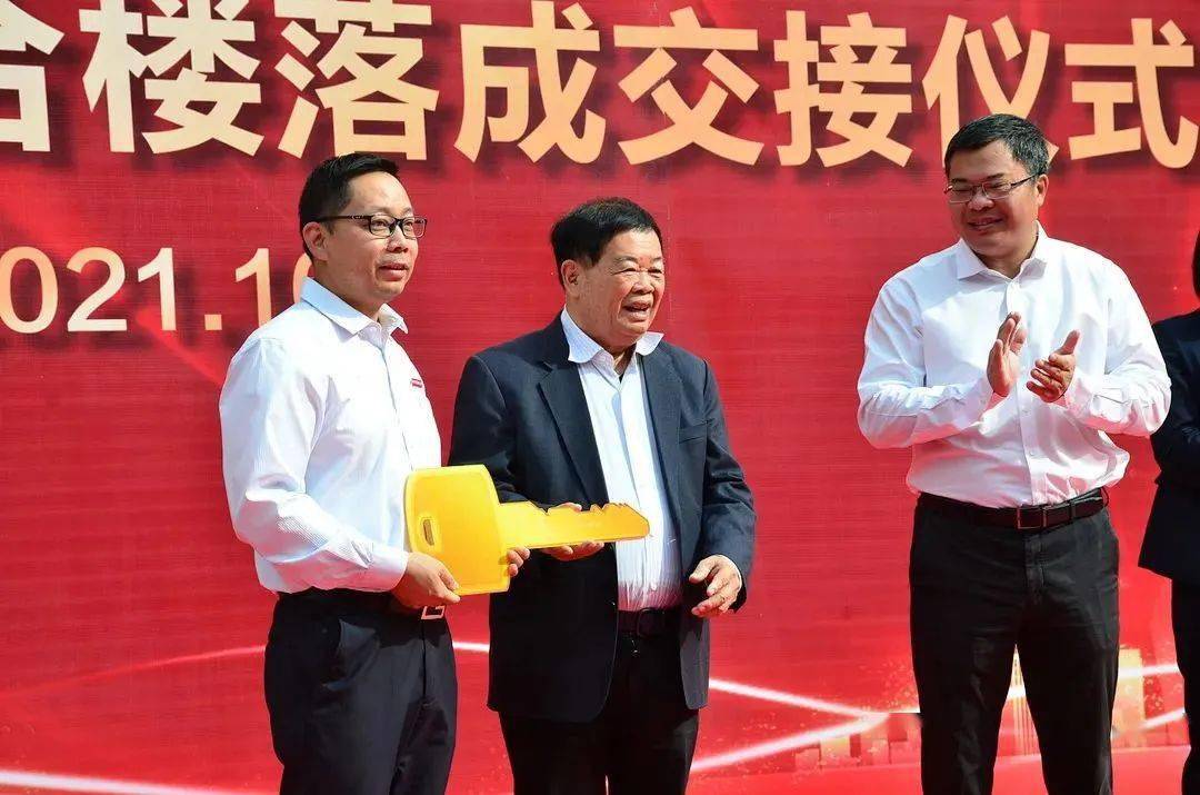 福清第一中学观溪校区福清第一中学观溪校区位于福清市宏路街道创业