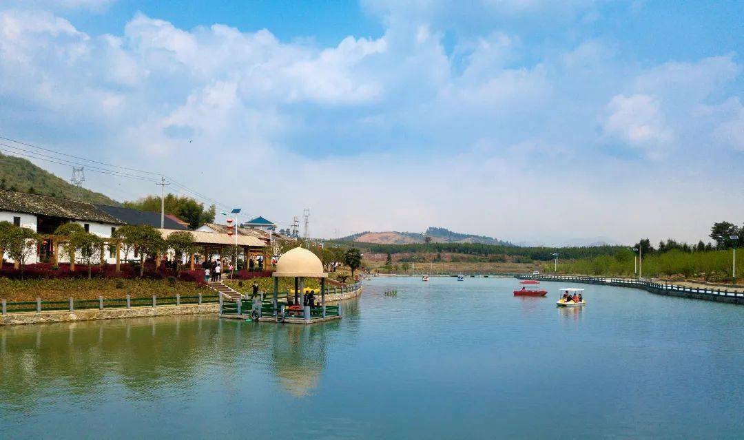 相互交流共同提高桥头镇来我乡考察交流美丽乡村建设工作