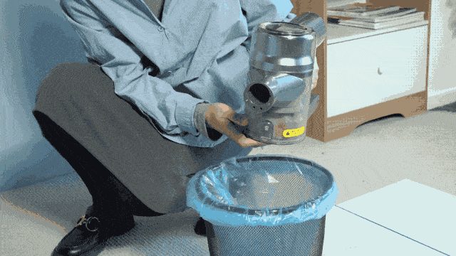 全能吸尘器评测！吸拖一体难缠毛发秒清理，犄角旮旯高处打扫全搞定