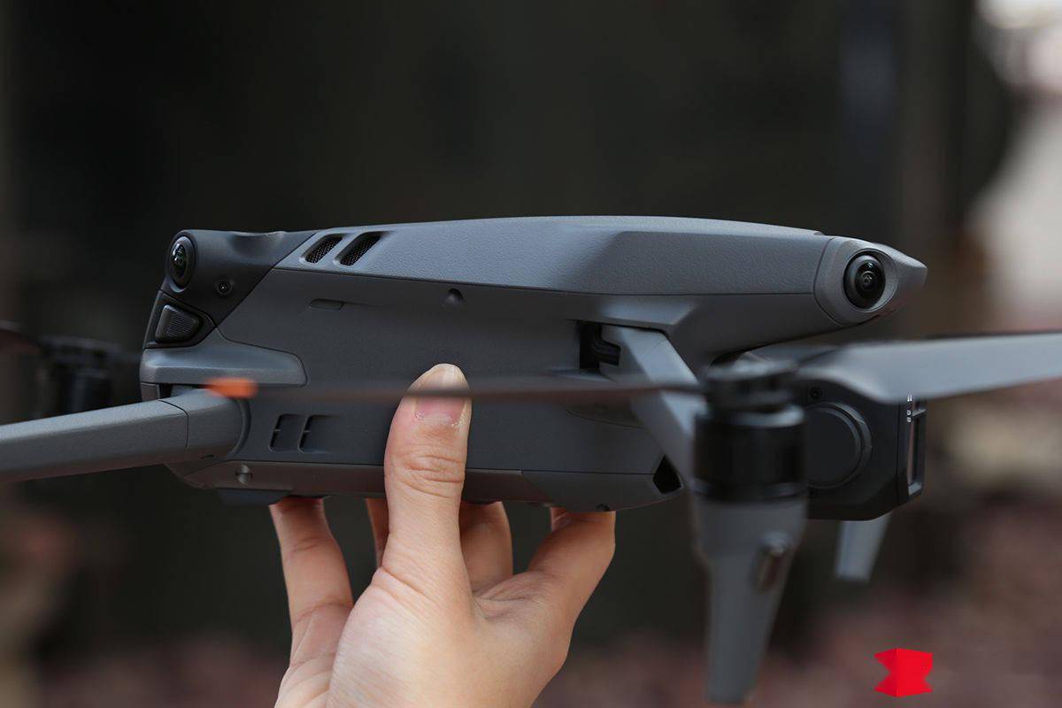 DJI Mavic 3 体验：4/3 英寸哈苏相机，最强消费级无人机来了？