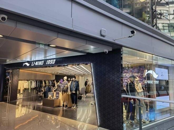 来福士价格不低！李宁全新高级品牌LI-NING 1990全球首店落地北京