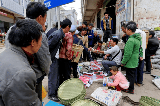 朱提影像二十七鲁甸梭山街头的众生百态