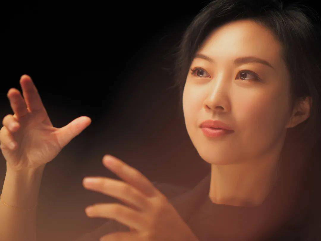 樊洁感慨"原来时间已经过去了那么久,食堂的1.