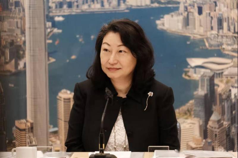 香港律政司司长 协助或鼓励他人参与暴动亦须承担法律责任 郑若骅