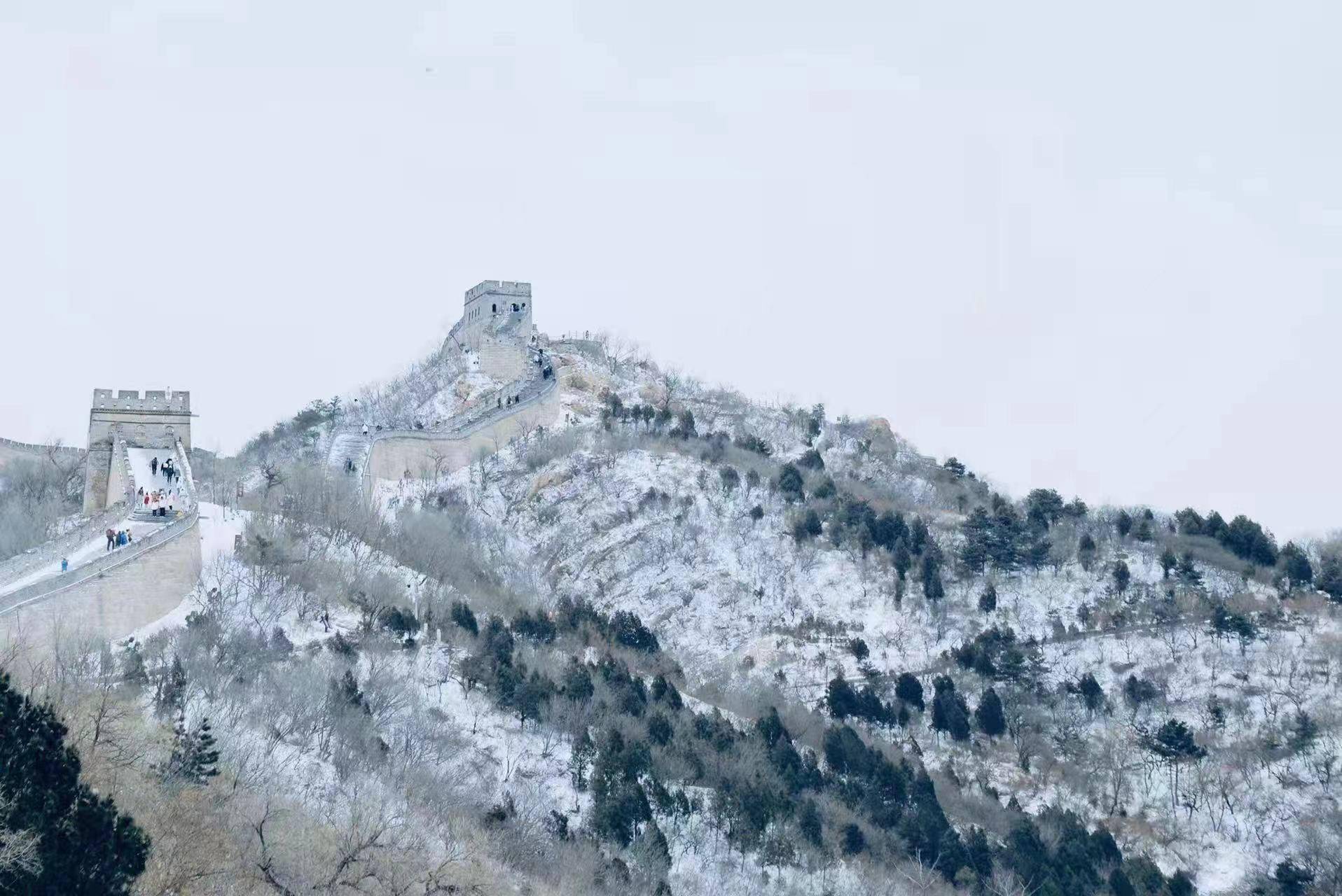 王宇琦|巨龙卧雪！雪中长城如丹青水墨