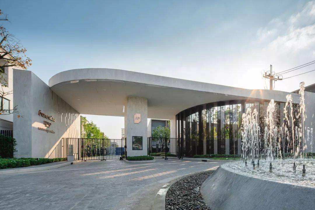 主入口设计如何提升逼格来看看这100款