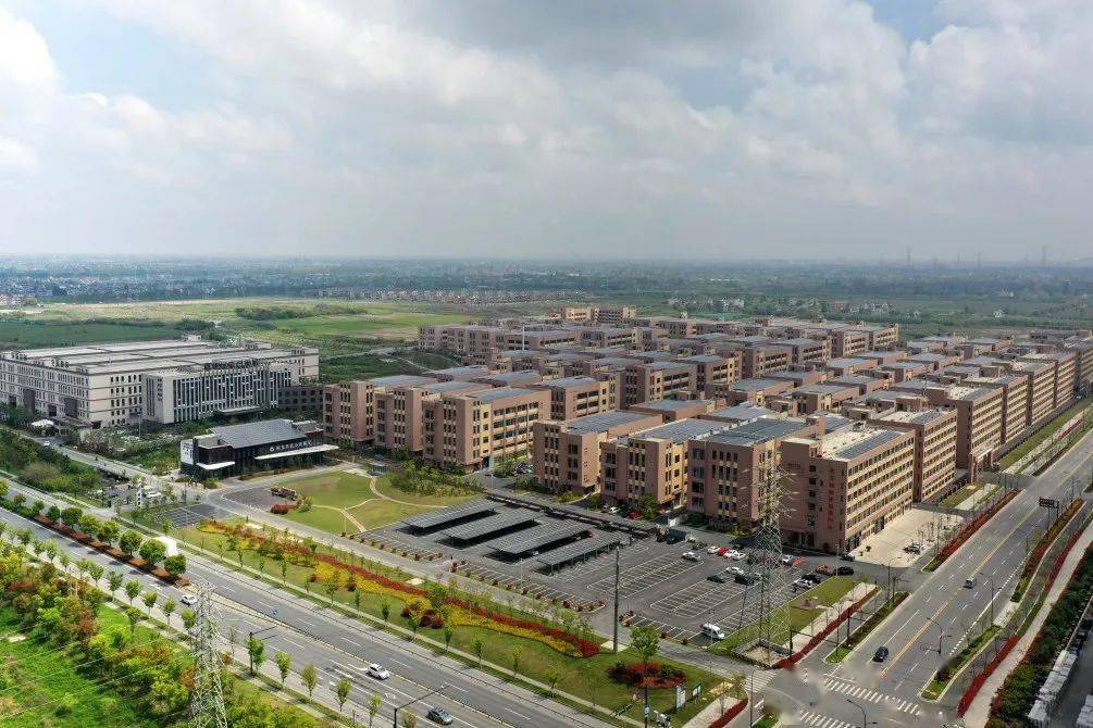 【小城市巡礼】金庸故里 阳光新城_袁花镇