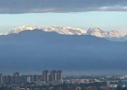 雪山|羡慕啊！成都一高校校内就可观雪山