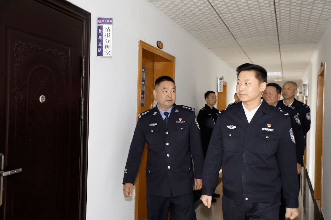 龙铁军调研张家界市禁毒工作_市公安局党委