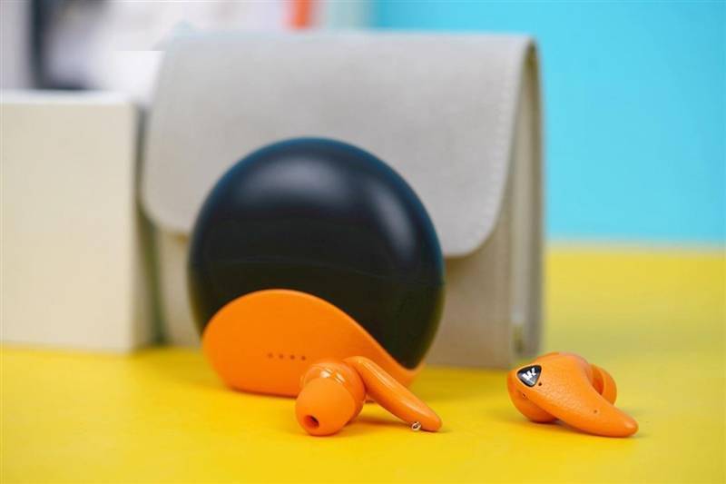 引领潮流的跨界轻奢单品 乐旷陶瓷蓝牙耳机评测：顶级音质表现