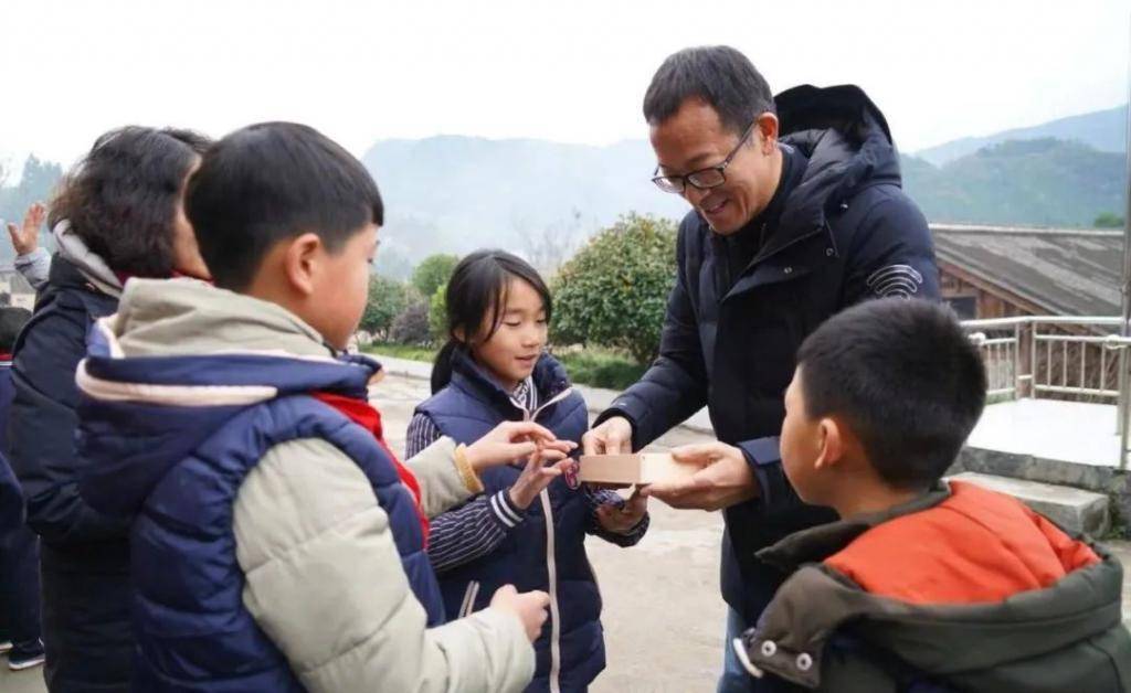 俞敏洪|俞敏洪二次创业，选了一条“艰难的路”