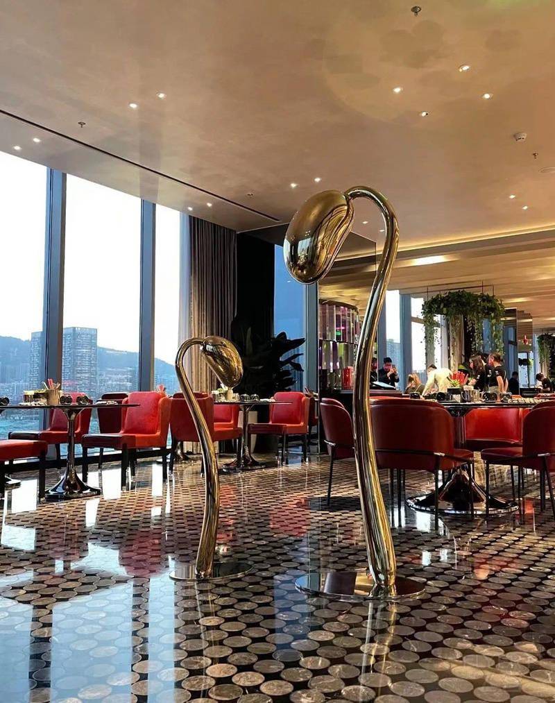 宝龙厦门是一个洋溢着青春活力的城市，与W品牌可谓是天作之合