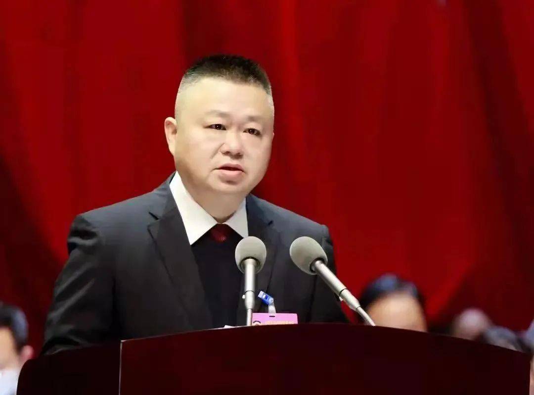 聚焦两会政协麻城市第十届委员会第一次会议隆重开幕