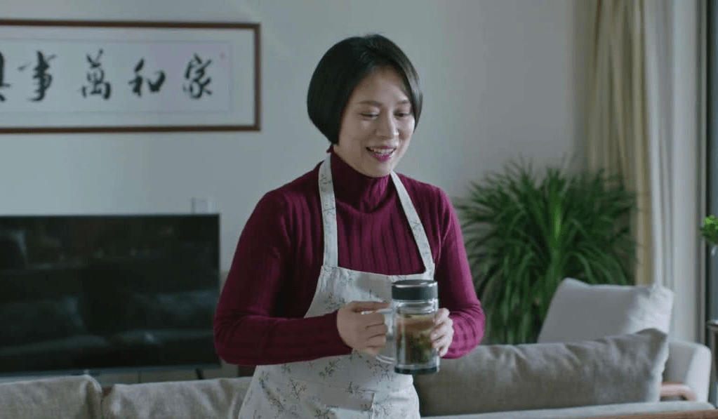 柳如燕身价不菲,自然不会留意平时钱财的数目,这天她