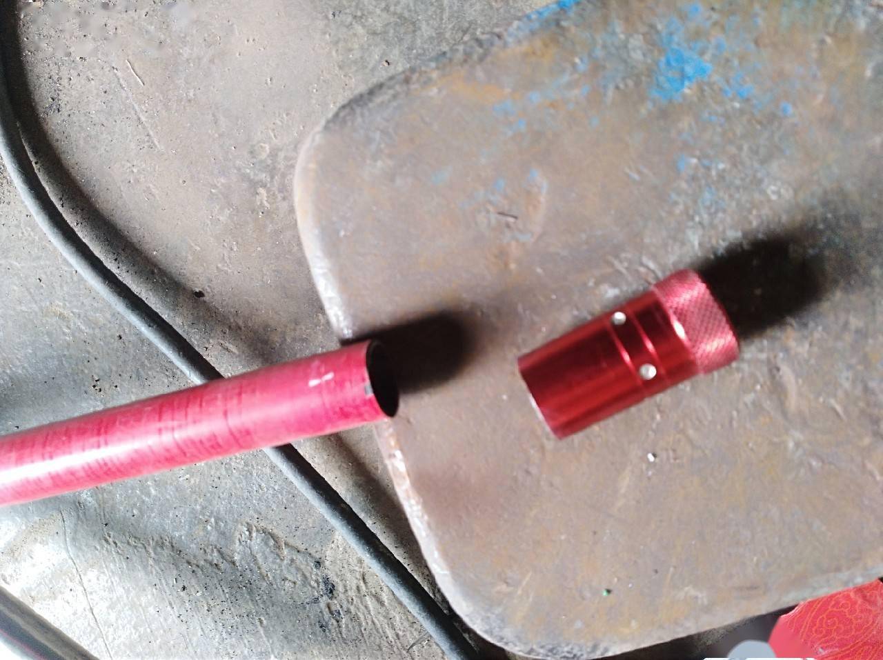 diy抄网头的螺丝滑丝了怎么办看大师怎么修理