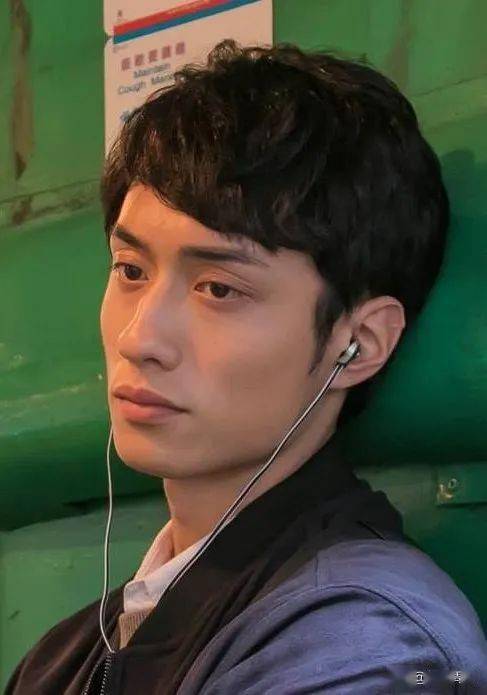 电影|梅艳芳：天生不高贵，但艳丽到底