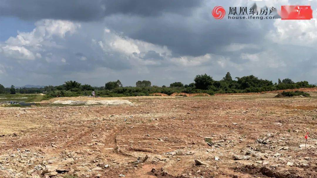 bjb-02-01地块与bjb-03-01地块之间环城大道(60米)可合理设置人行天桥
