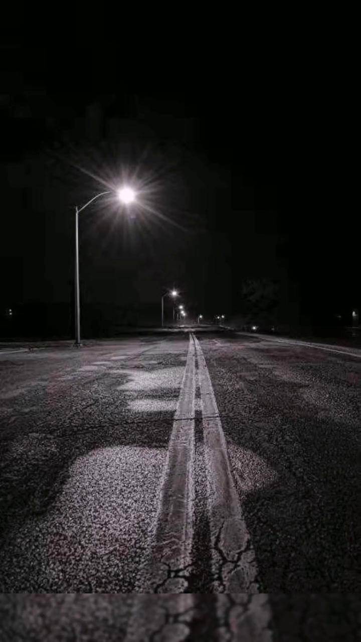 人们伤心不是因为爱情结束了而是因为当一切都结束了爱还在情感伤感