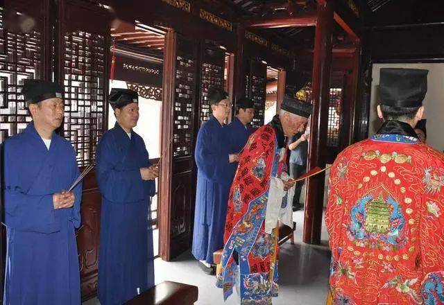 云鹏道长说道法修行要发随缘心淡看世间平常事