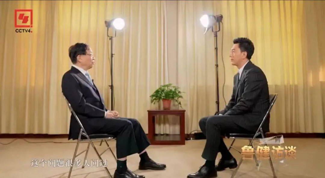 院士：“问这个问题是小看我了”