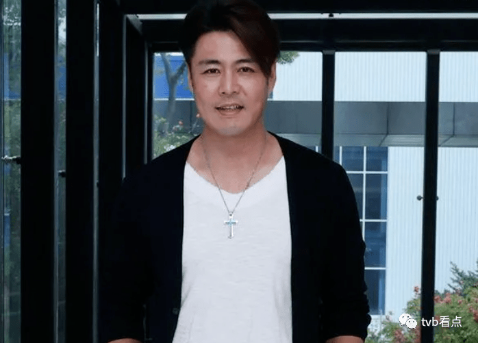 曾2度因出轨离婚46岁男星刘至翰新恋情曝光已带新欢见家长