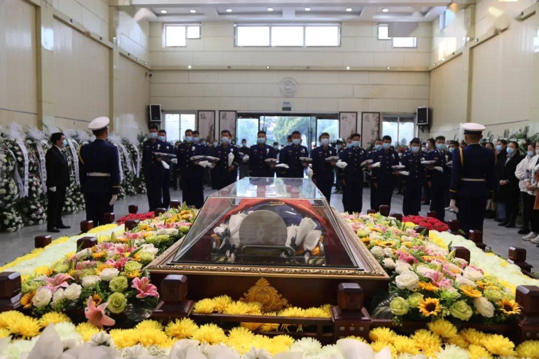 含泪送英雄陈建军同志遗体告别仪式在蒙城举行