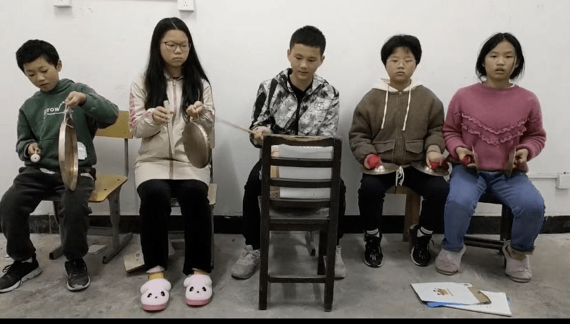 东湖塘镇麻山中学:麻山锣鼓响起来!