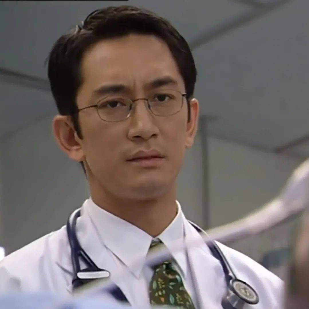 林保怡,陈慧珊,吴启华,张家辉,蔡少芬,苏永康,马浚伟 ……每个角色都