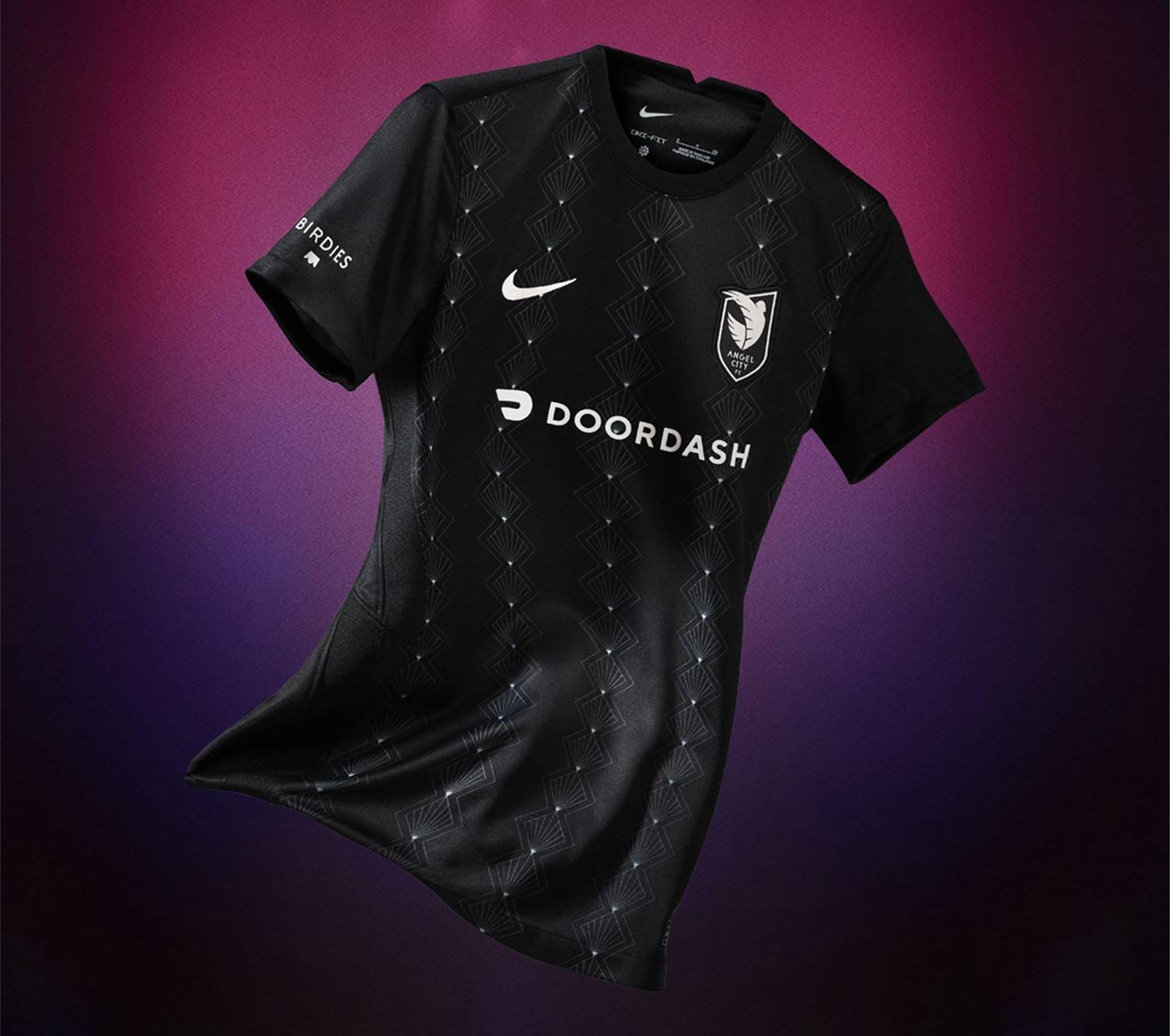 天使城fc首款球衣发布