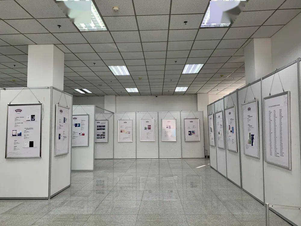 海量书刊,视频资源尽在"掌"握移动图书馆 ·返回搜狐,查看更多