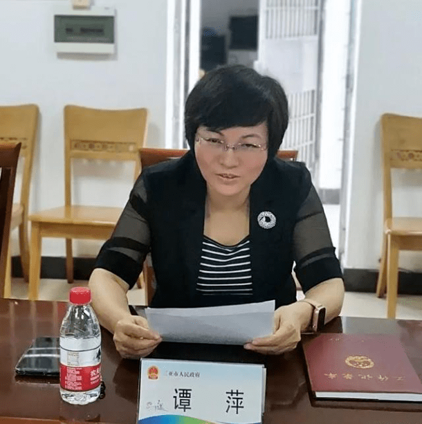 从宾馆前台到广州副市长她的人生就是一部励志大片