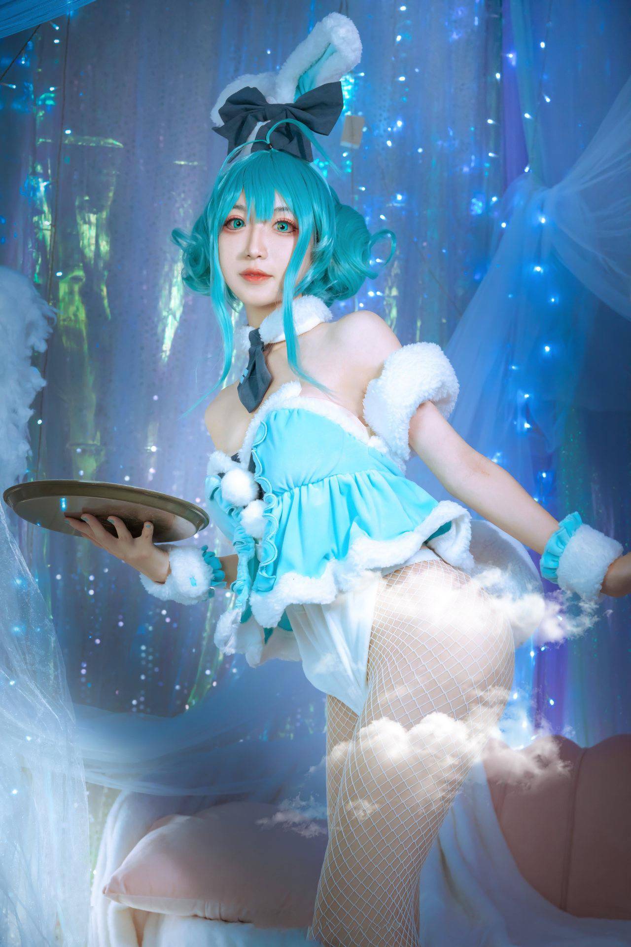 未来|初音未来cosplay，是软软的小白兔