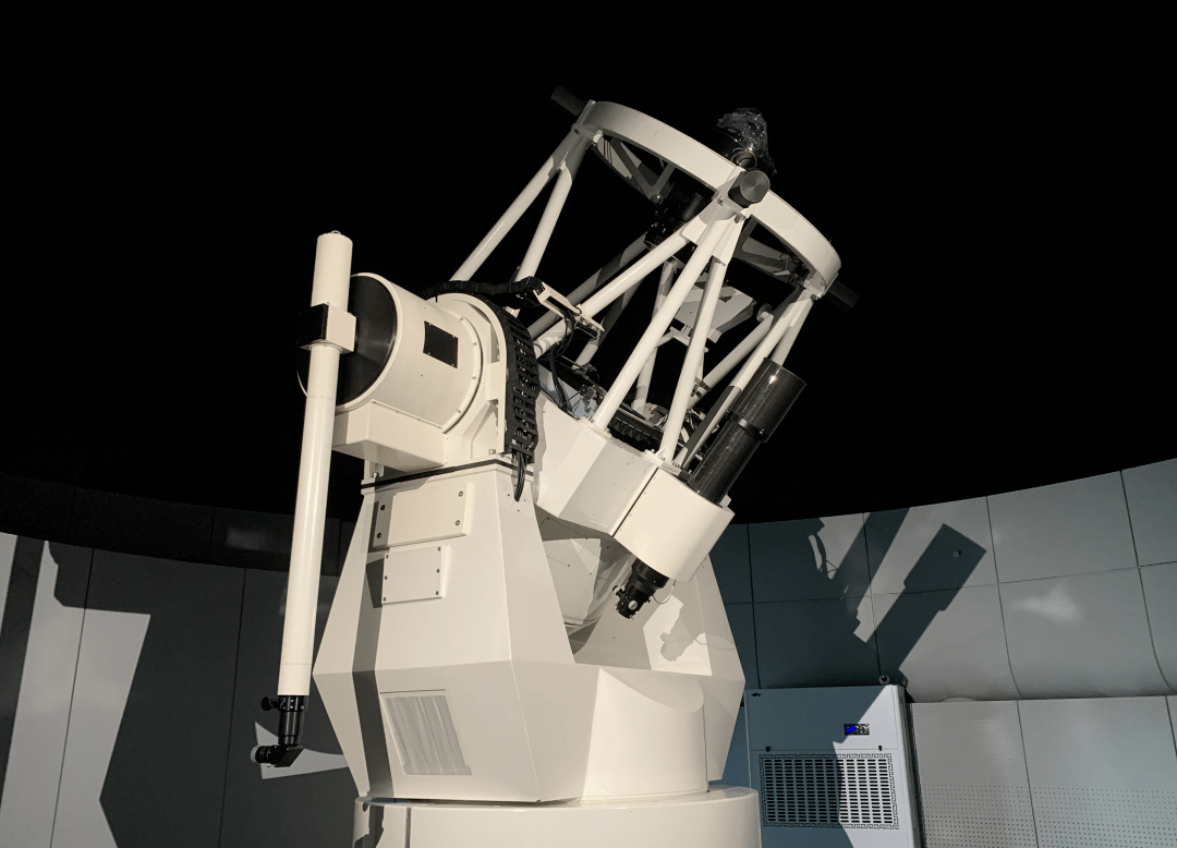 上海天文馆直播 | 今晚“月”一个吗？