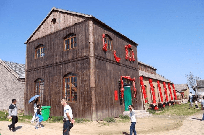 今天小编带大家走进红高粱的发源地高密东北乡上