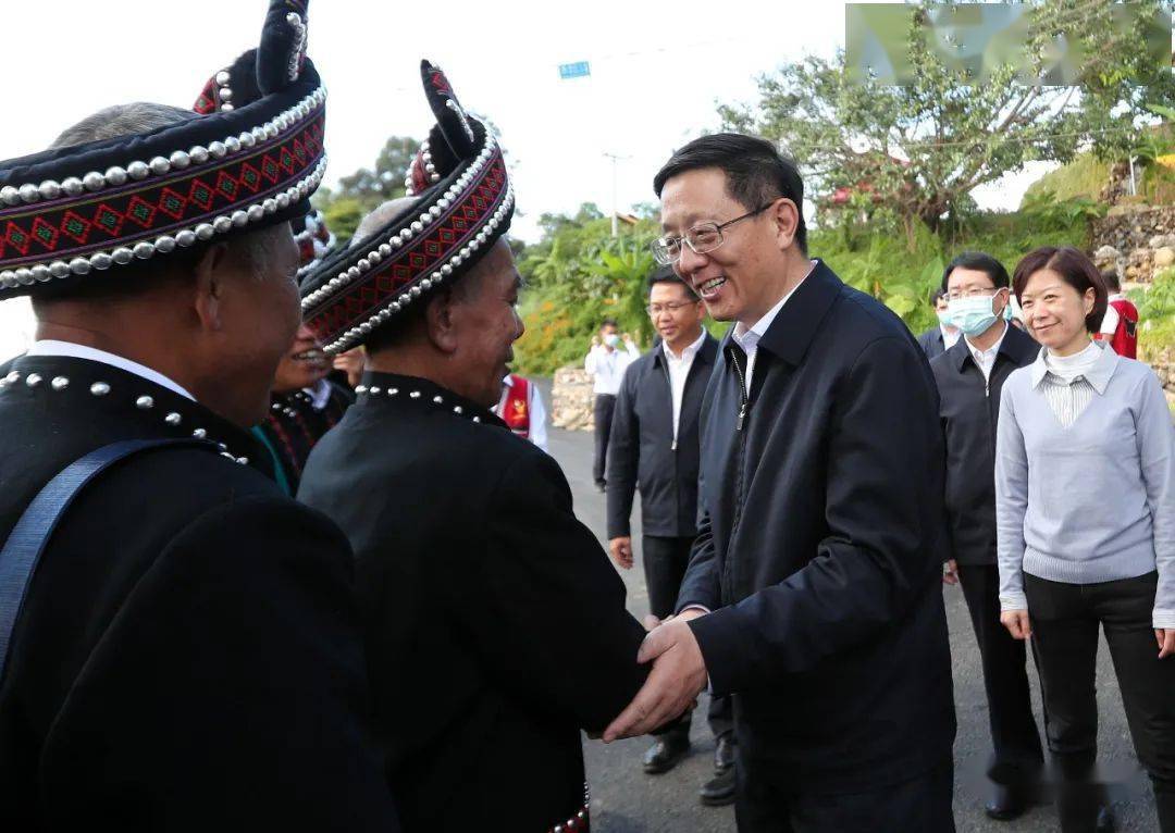 會議期間,與會人員深入臨滄市耿馬傣族佤族自治縣賀派鄉澤安新村和