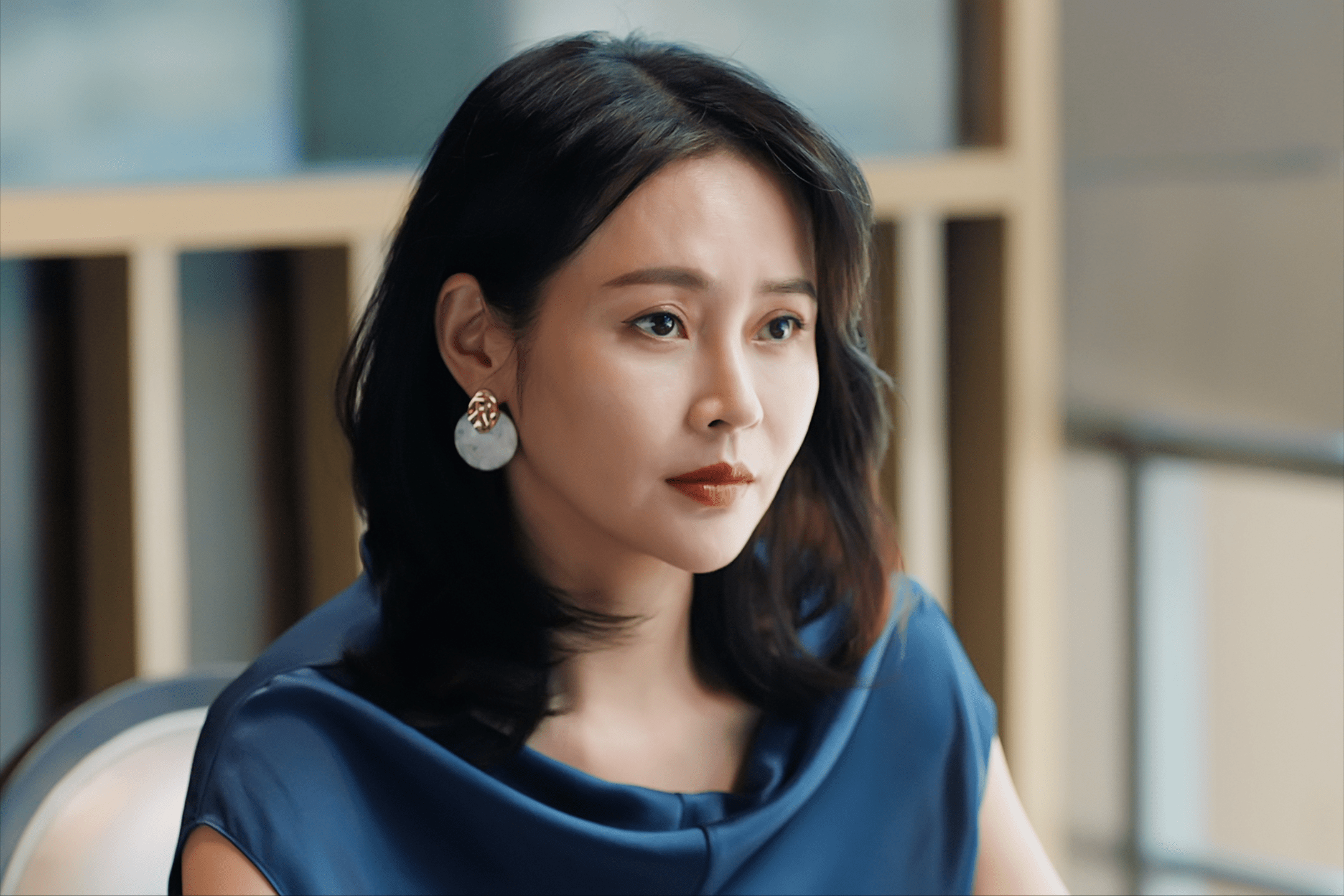 于明加出道10年0绯闻28岁嫁圈外老公如今39岁活成人生赢家