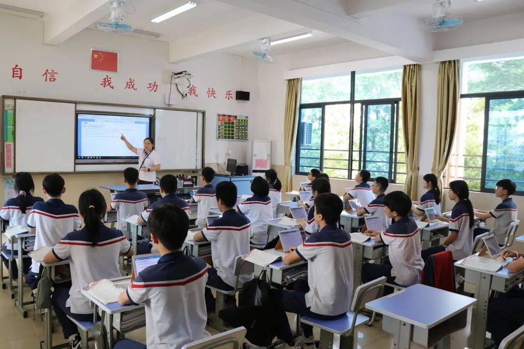 潜心教学精益求精