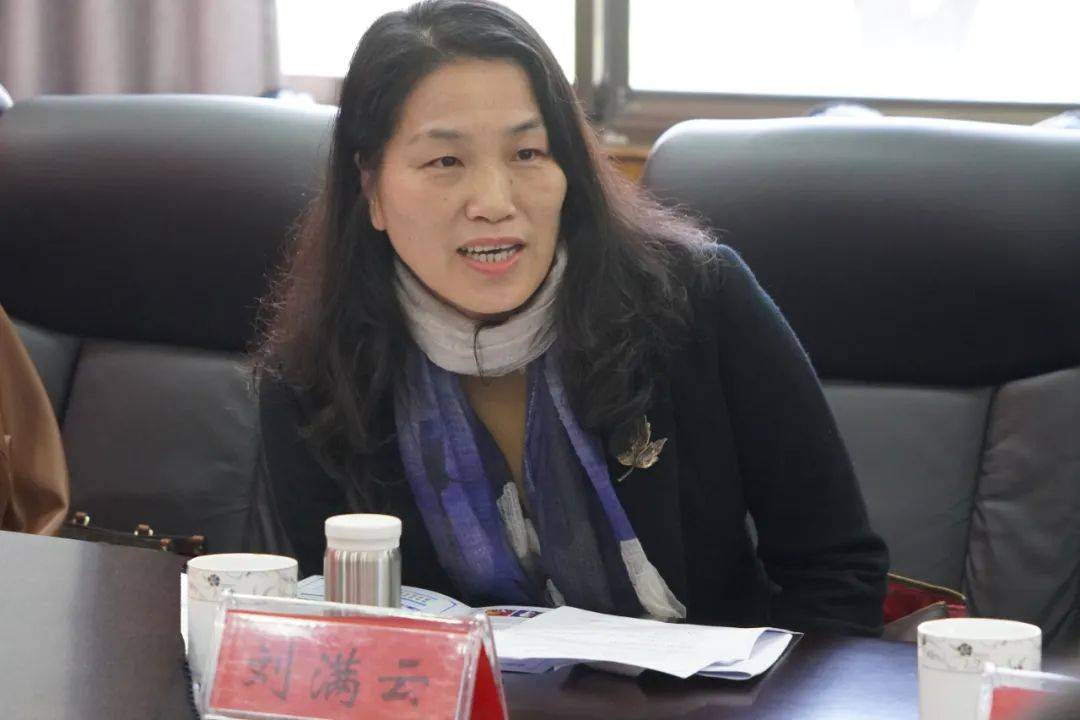 宁乡市第二高级中学校长喻宁娟阐述了农村高中学校在