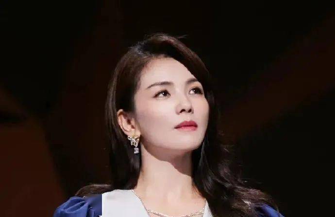 因为|小莉一哭，全网都气坏了