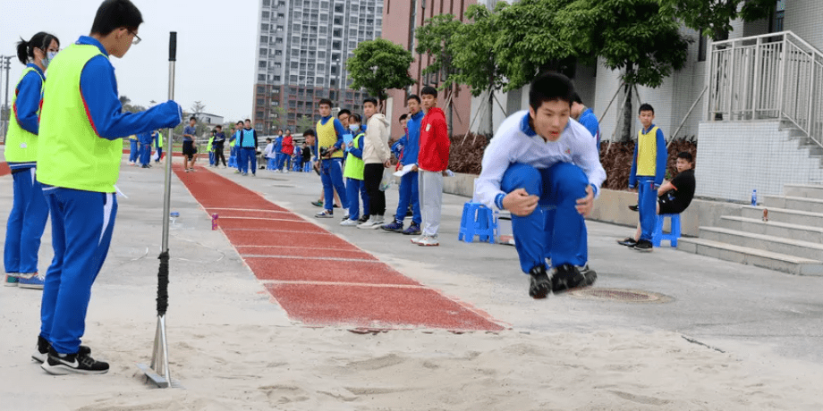 番禺區大龍中學16廣州市禺山高級中學15廣東番禺中學14北京師範大學