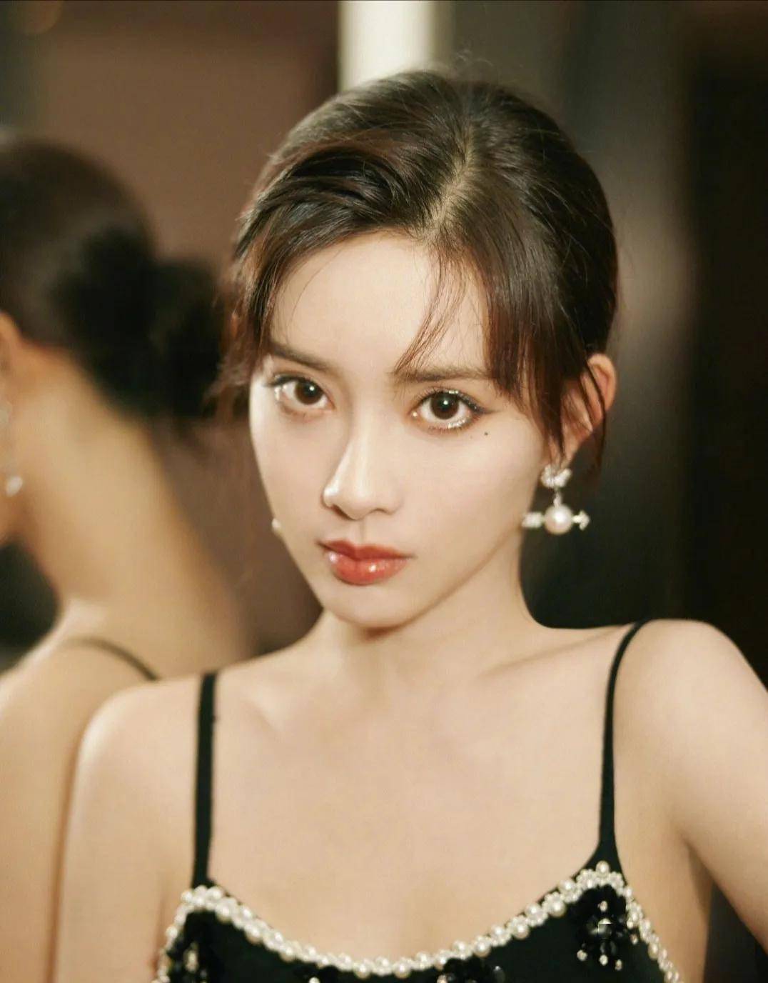 时尚女星孟子义写真合集优雅高贵冰肌玉骨