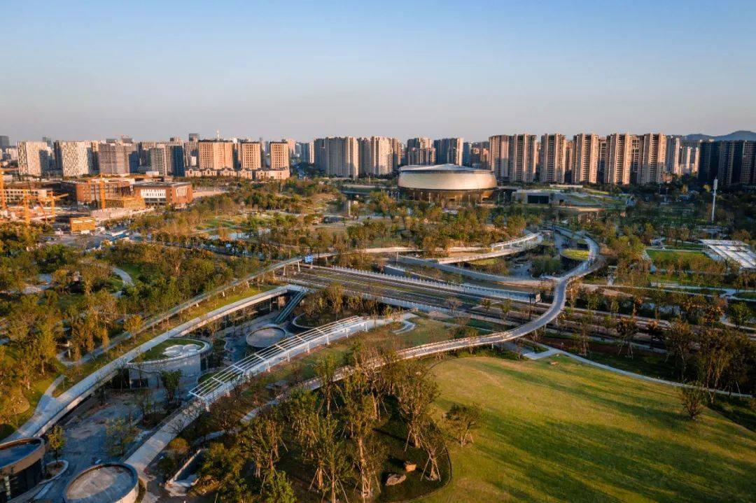26000㎡时空隧道版商业街区音乐酒吧餐饮相声大城北高品质生活后花园