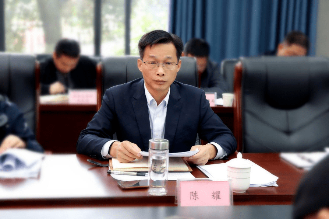 会上,区党委委员,纪检监察工委书记陈耀同志通报了今年以来全区党风